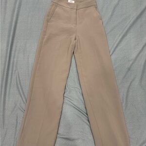 Aritzia Limitless Pants